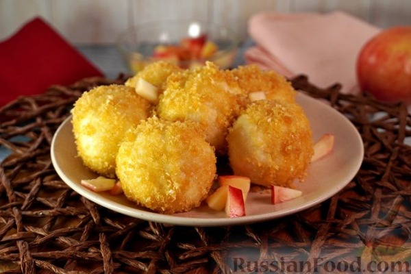 Творожные клёцки (турогомбоц) с персиками Творожные клёцки (турогомбоц) с персиками