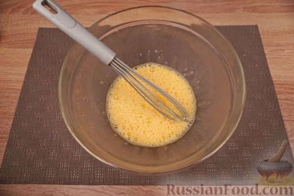 Пирог из теста фило, анчоусов, шпината и феты (пита ме гавро)