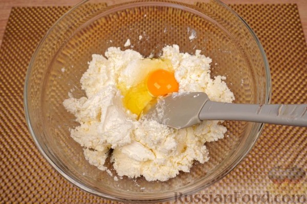 Творожные клёцки (турогомбоц) с персиками Творожные клёцки (турогомбоц) с персиками