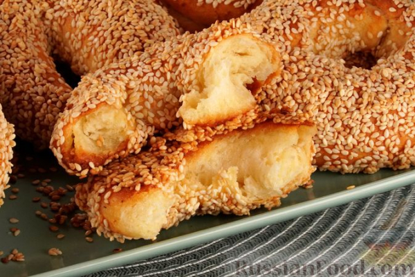 Масляные симиты в кунжуте Масляные симиты в кунжуте