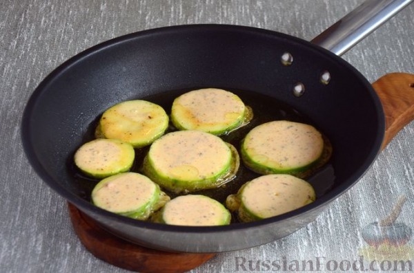 Кабачки в пивном кляре (без яиц) Кабачки в пивном кляре (без яиц)