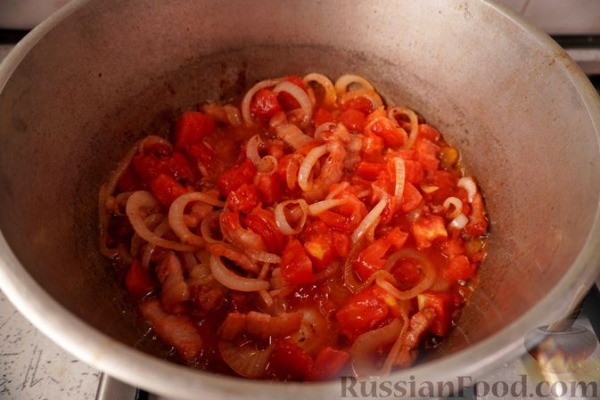 Лечо с колбасками и клёцками Лечо с колбасками и клёцками