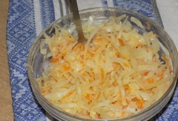 Сочная и хрустящая квашеная капуста — очень простой способ Сочная и хрустящая квашеная капуста — очень простой способ