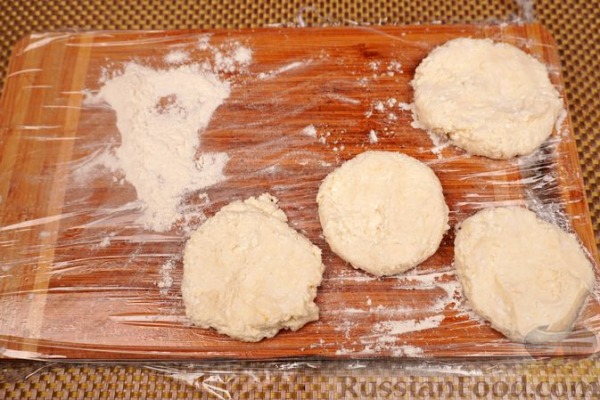 Творожные клёцки (турогомбоц) с персиками Творожные клёцки (турогомбоц) с персиками