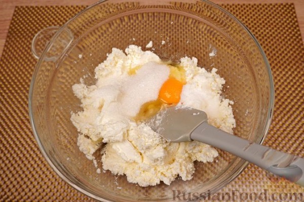 Творожные клёцки (турогомбоц) с персиками Творожные клёцки (турогомбоц) с персиками