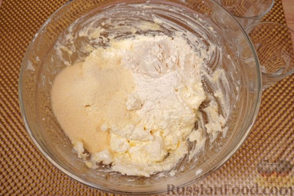 Творожные клёцки (турогомбоц) с персиками Творожные клёцки (турогомбоц) с персиками