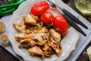 Жареная свинина на сковороде