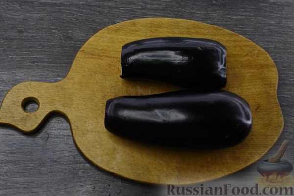 Закуска из запечённых баклажанов с базиликом и чесноком Закуска из запечённых баклажанов с базиликом и чесноком