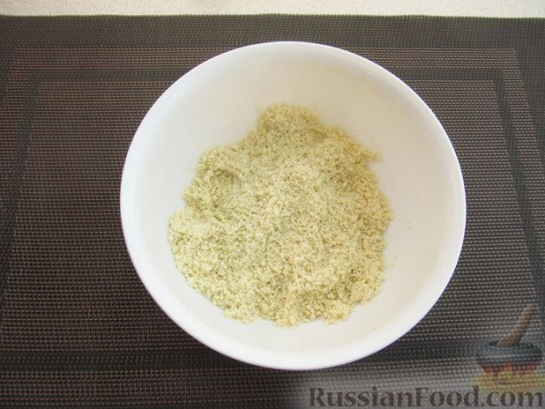 Заливной миндальный пирог с яйцами и зелёным луком (без муки) Заливной миндальный пирог с яйцами и зелёным луком (без муки)