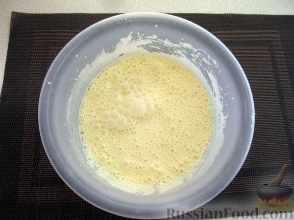 Заливной миндальный пирог с яйцами и зелёным луком (без муки) Заливной миндальный пирог с яйцами и зелёным луком (без муки)