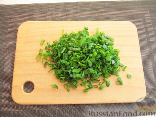 Заливной миндальный пирог с яйцами и зелёным луком (без муки) Заливной миндальный пирог с яйцами и зелёным луком (без муки)