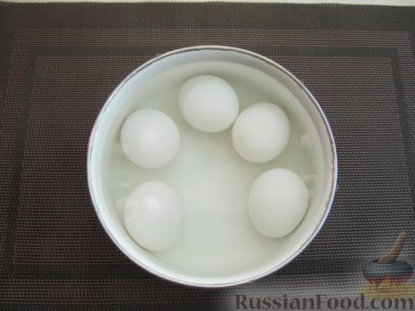 Заливной миндальный пирог с яйцами и зелёным луком (без муки) Заливной миндальный пирог с яйцами и зелёным луком (без муки)