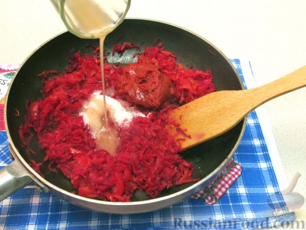 Борщ со свининой и квашеной капустой Борщ со свининой и квашеной капустой