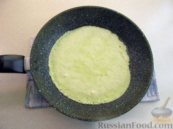Рулетики из кабачковых блинов с мясным фаршем (в духовке) Рулетики из кабачковых блинов с мясным фаршем (в духовке)