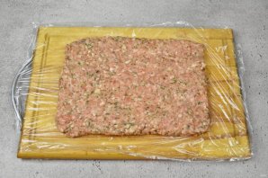Мясной рулет с яйцом Мясной рулет с яйцом