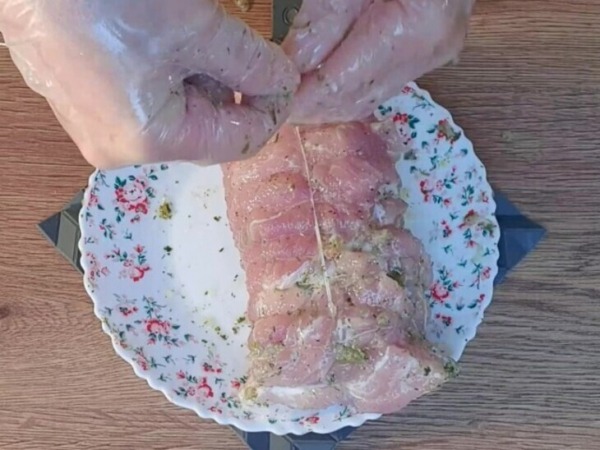Мясная нарезка на праздничный стол Мясная нарезка на праздничный стол