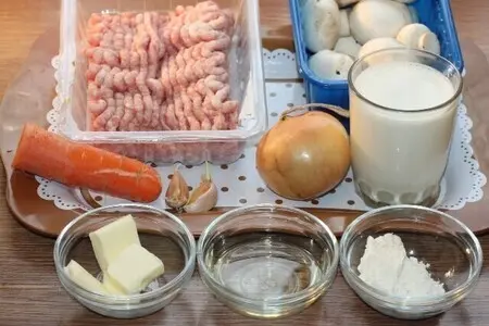 Мясные пенечки с грибами под соусом