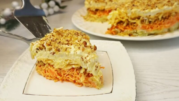 Оригинальный Новогодний салат «Шапка Мономаха». Просто и вкусно без мяса! Оригинальный Новогодний салат «Шапка Мономаха». Просто и вкусно без мяса!