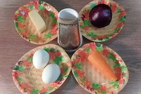 Салат со свеклой и сыром Салат со свеклой и сыром
