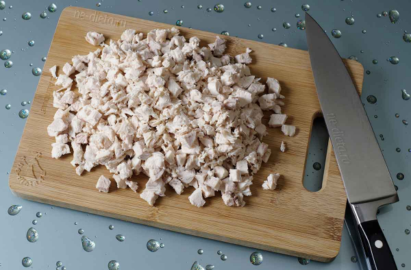 Салат «Столичный» с курицей Салат «Столичный» с курицей