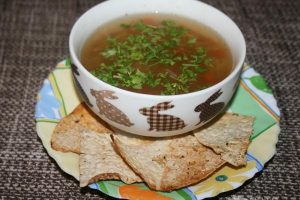 Рецепт: Вермишелевый суп на курином бульоне — насыщенный вкус