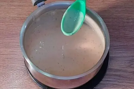 Мясные пенечки с грибами под соусом