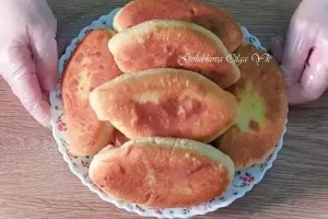 Пирожки на кефире с яблочной начинкой