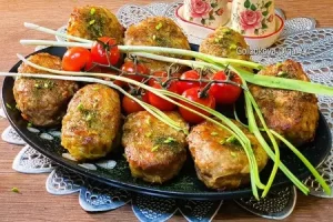 Котлеты с начинкой в картофельной панировке