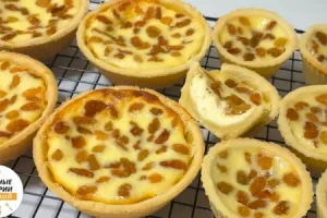 Тарталетки с творогом и изюмом